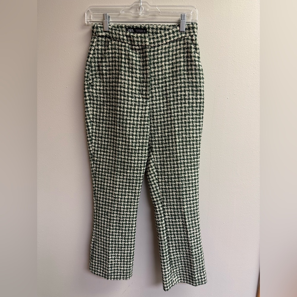 Zara Green and White Houndstooth Straight-Leg Pants